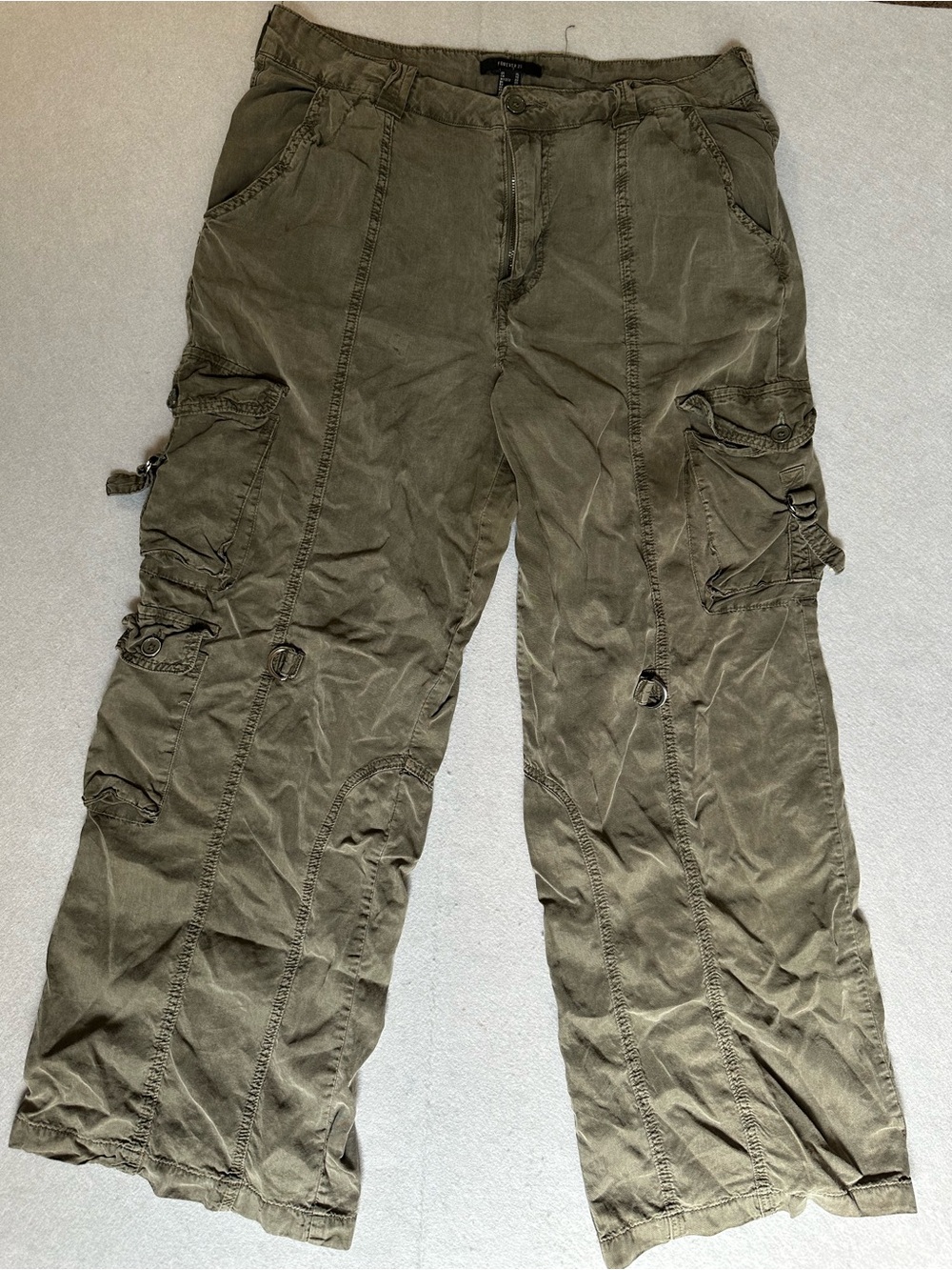 Forever 21 Men’s Olive Green Cargo Pants